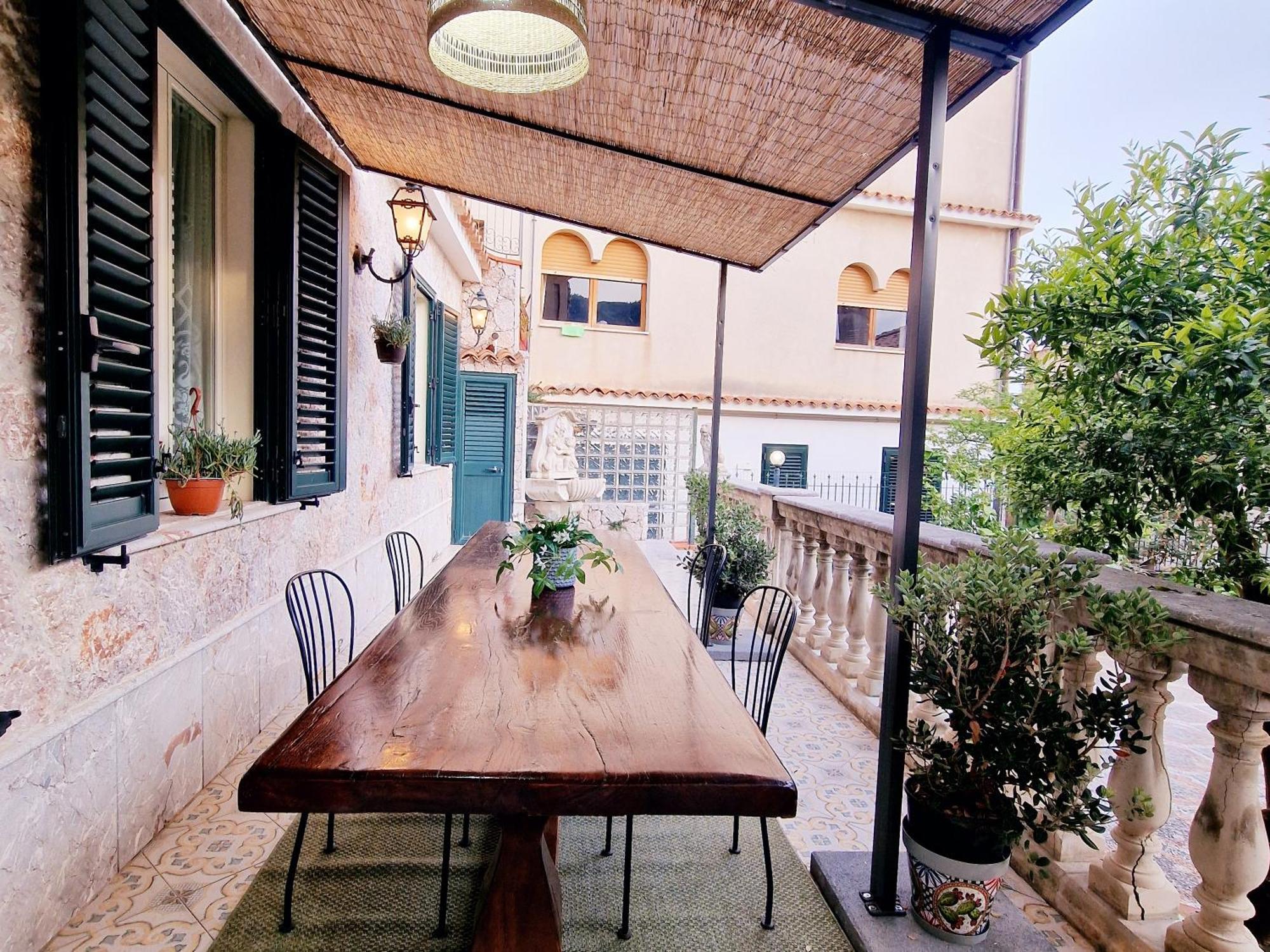 Donna Rosa - Your Home In ตาออร์มินา ภายนอก รูปภาพ